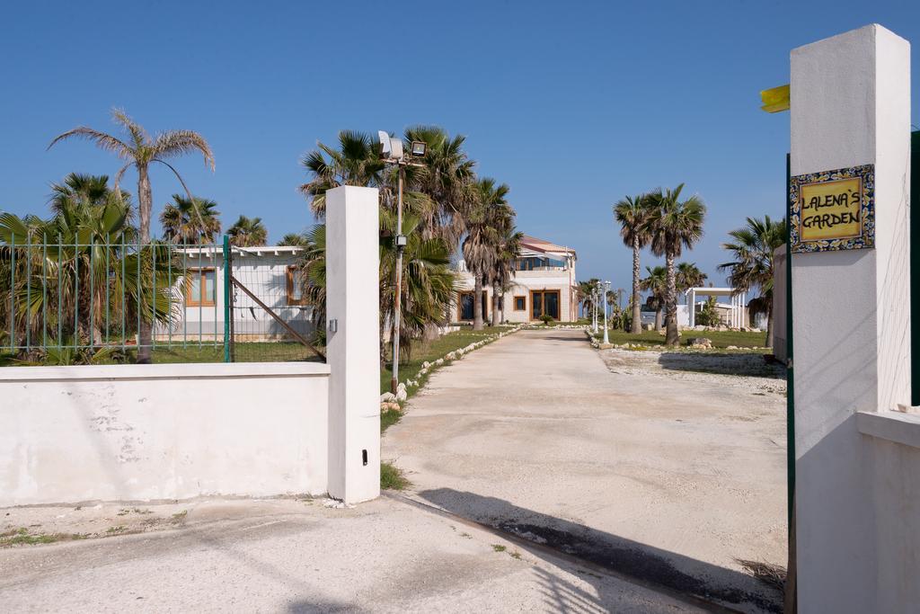 Lalena'S Garden Hotel Portopalo Di Capo Passero Exterior photo